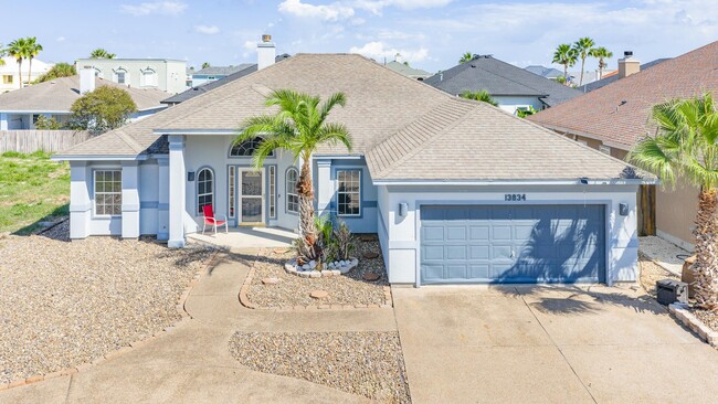 Building Photo - 13834 Eaglesnest Bay Dr