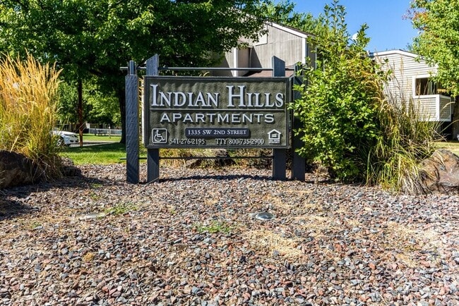 Building Photo - 1335 SW 2nd St