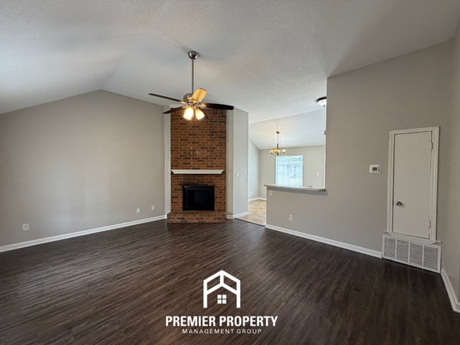Photo - Charming 3BR/2BA Bartlett Area Home | Vaulted Ceilings, Fireplace & Fenced Yard