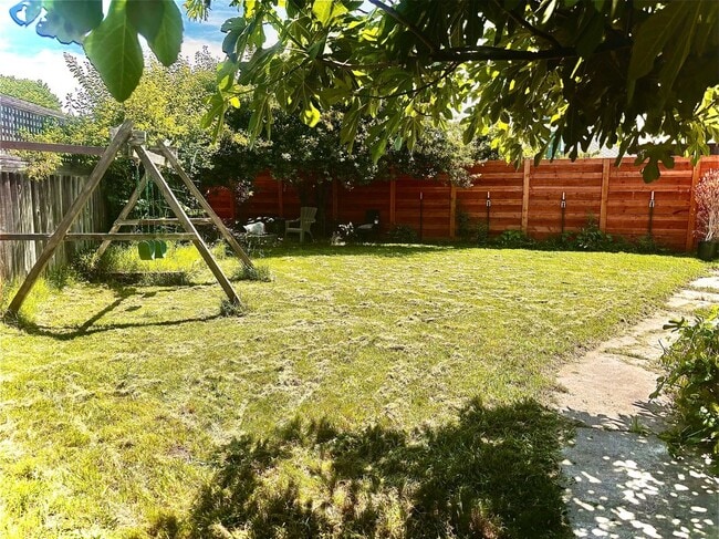 Photo - 10 Parker Dr