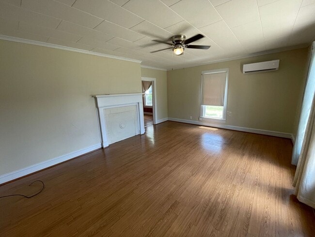 Photo - 107 Abernathy St