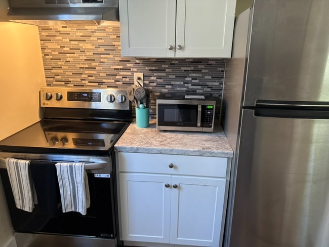 Photo - 2241 St Charles Ave Unidad 2245