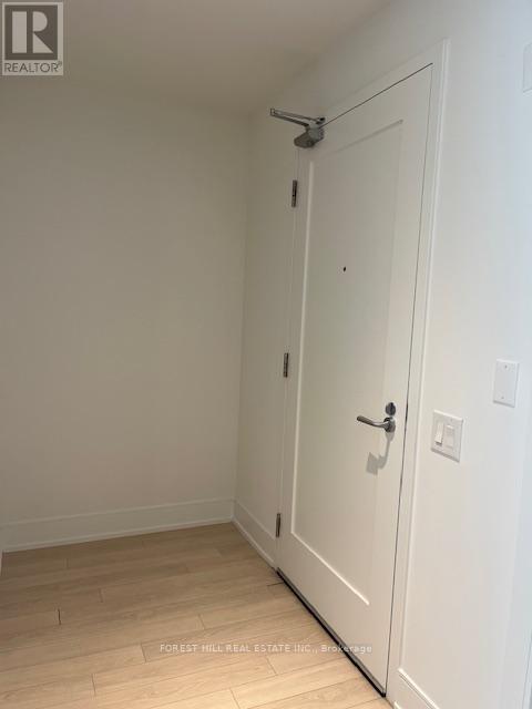 Photo - 310 Tweedsmuir Ave