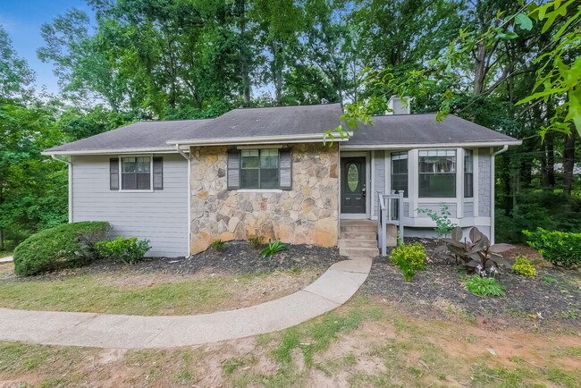 Building Photo - 3824 Skidmore Dr Rental