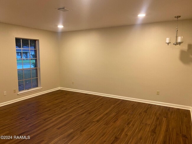 Photo - 130 S Southlawn Dr