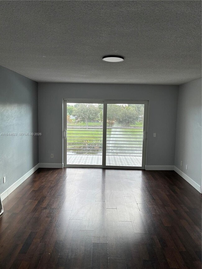 Photo - 2481 SW 82nd Ave Unit 203