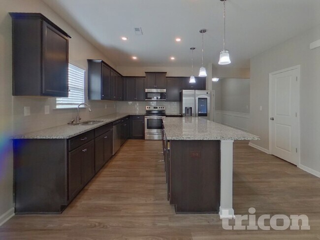 Photo - 346 Crandon Rd