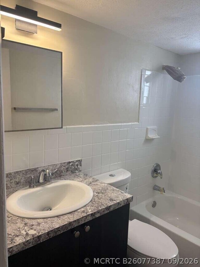 5811 NW 17th Pl Unit H