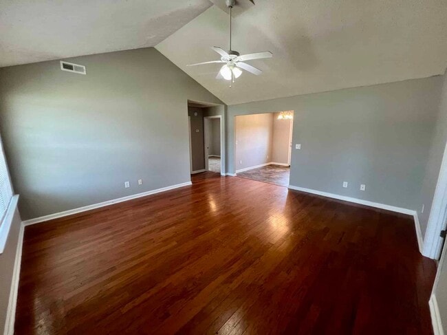 Photo - 3 Bed 2 Bath Brick Ranch *Fenced Backyard* in Christiana