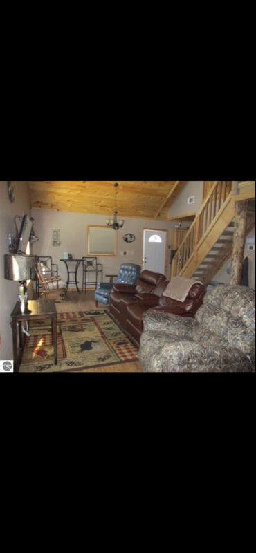 Photo - 1038 Wintergreen St