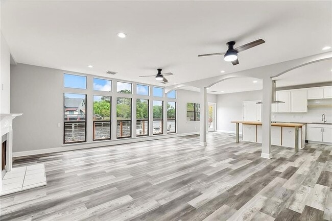 101 Marina Dr