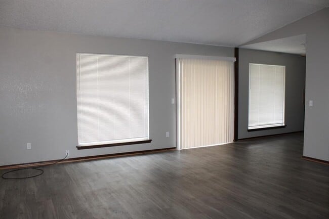 Photo - 119 Kendra Dr