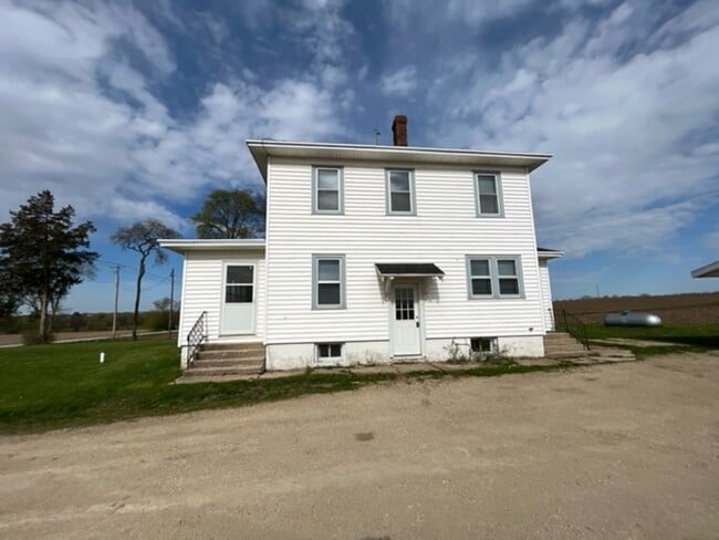 3908 W Mineral Point Rd