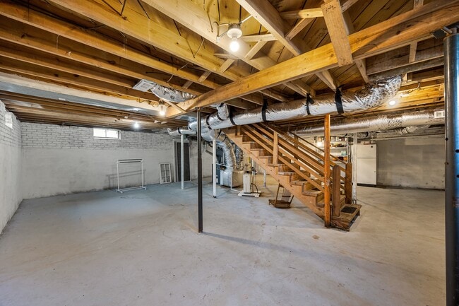 Photo - 1056 Campbell St