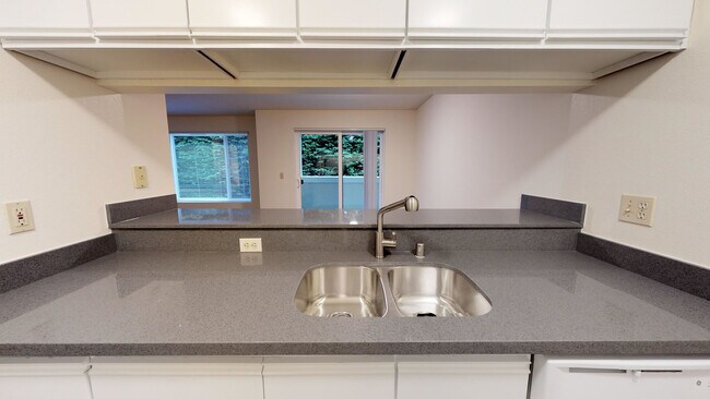 Photo - Daniels Apartments