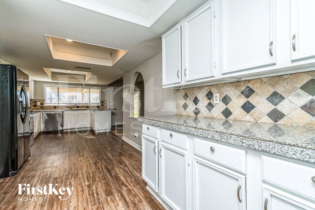 Photo - 4913 Alta Oaks Ln