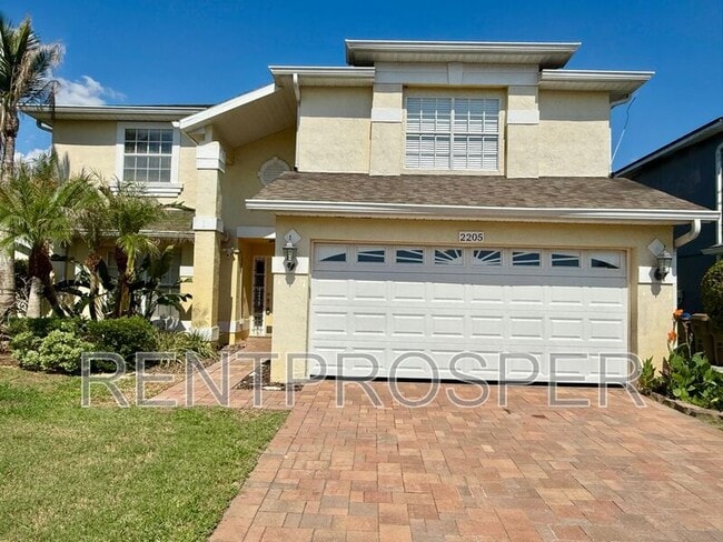 Photo - 2205 Wyndam Way