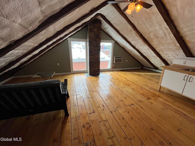 Photo - 715 Hudson Ave Unidad E