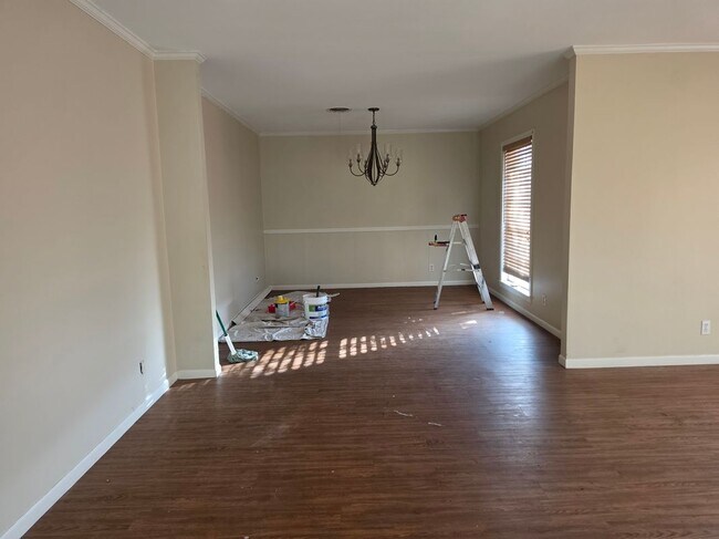Photo - 749 San Patricio Ave