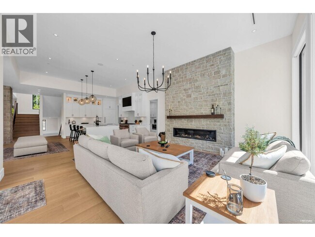 372 Moyne Dr