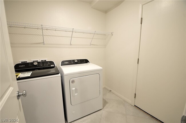 Photo - 2618 Estremoz St