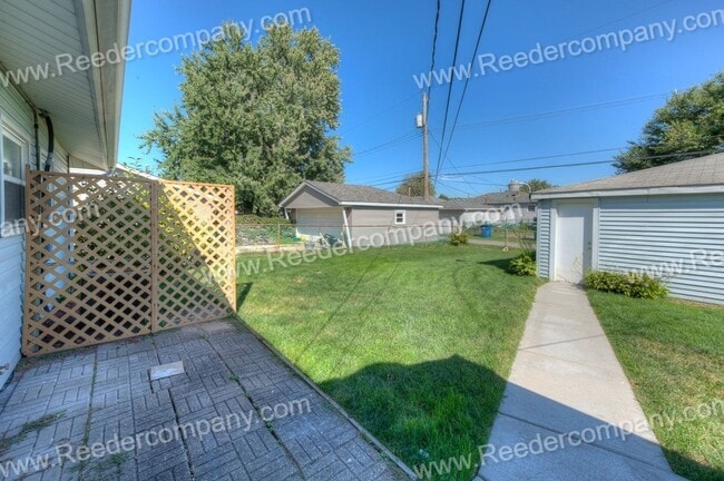 Photo - 3 Bedroom / 1 Bathroom Home