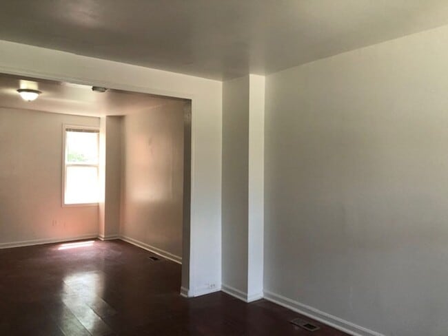 Photo - 3 Bedroom 1 bathroom in Baltimore City