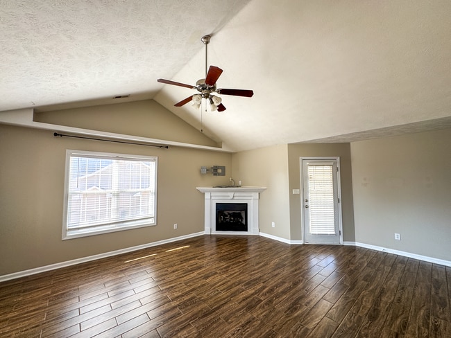 Photo - Lovely 3 Bed 2 Bath Home with Bonus Room