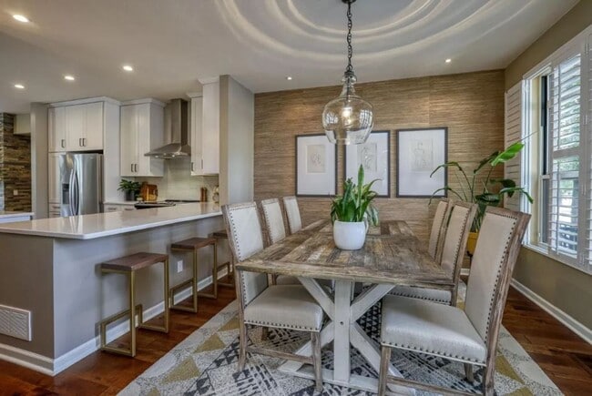 Photo - Rare NE Minneapolis Townhome with 2 Stall Garage + Soaking Tub