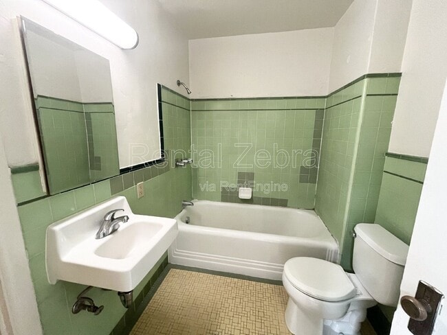 Photo - 317 W Main St Unit 2