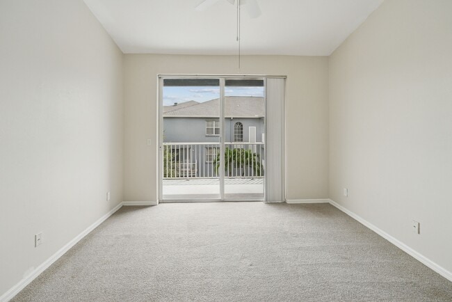 Photo - Cobblestone on The Lake Apartments