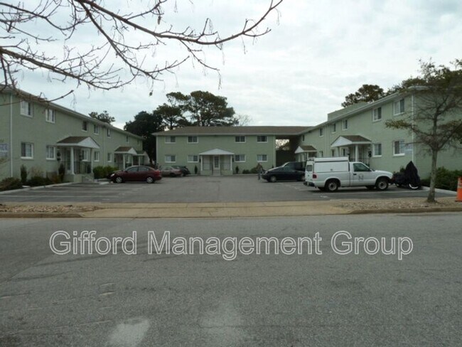 Photo - 9628-9632 12th Bay St