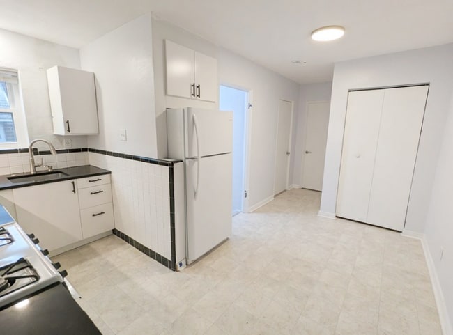 Photo - 3388 Tedmar Ave Unit LEFT