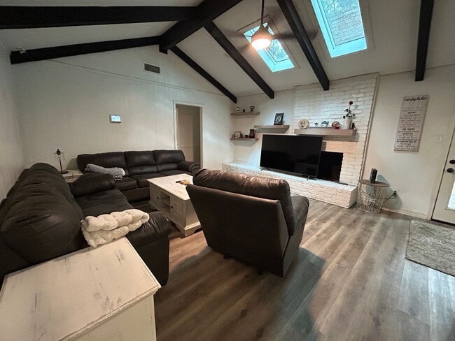 Photo - High-End Haughton Home