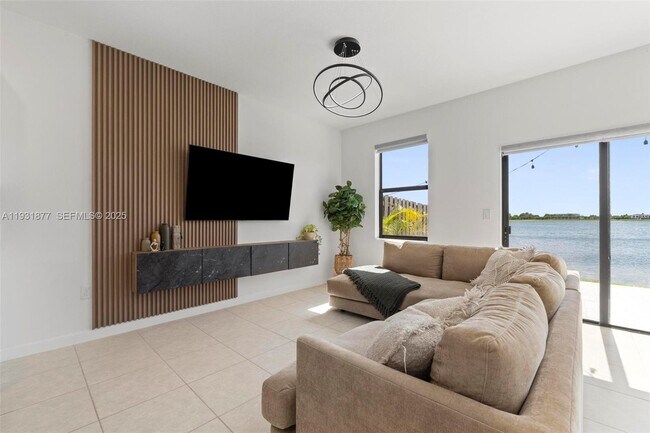 Photo - 20544 NE 5th Pl