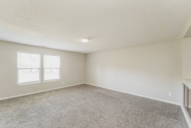 Photo - 4490 St Catherines Ct