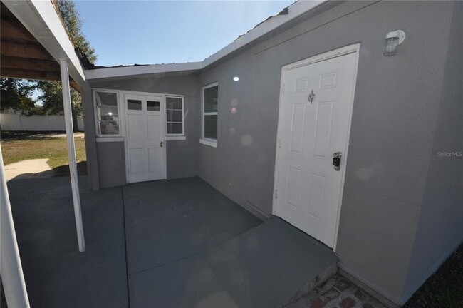 Building Photo - 1445 E Stuart St