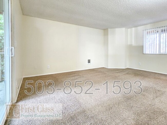 Photo - 10058 SW Garrett St