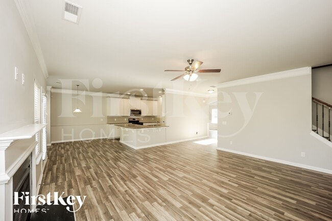 Photo - 330 Windpher Ridge