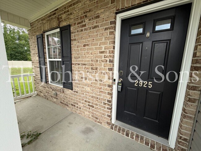 2925 Grassy Knoll Cir