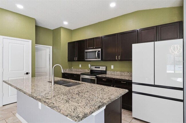 Photo - 3028 Lakes Crest Ave