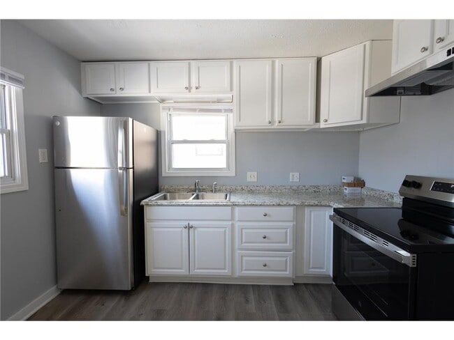 Photo - 1168 Lane Pl