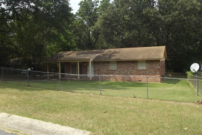 Building Photo - 5319 Burbank St