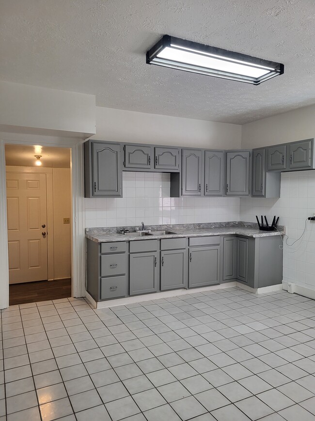 Photo - 1510 Chapel St Unit SMW Home Rental