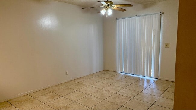 Photo - 125 Skaggs St