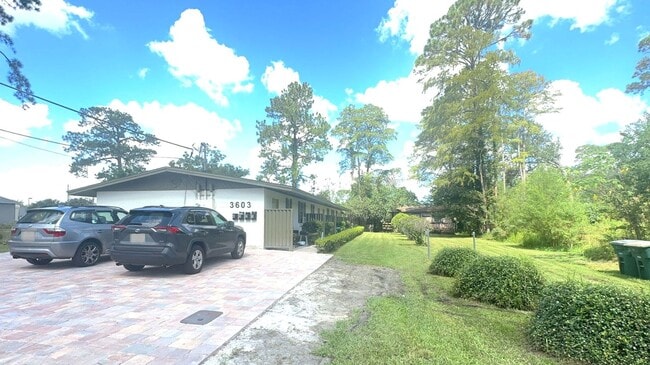 Cute & Cozy 1 Bedroom Apt - Water INCLUDED... - Cute & Cozy 1 Bedroom Apt - Water INCLUDED...