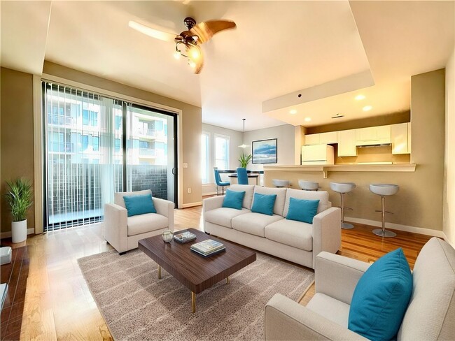 Uptown Condo! - Uptown Condo! Unit 302