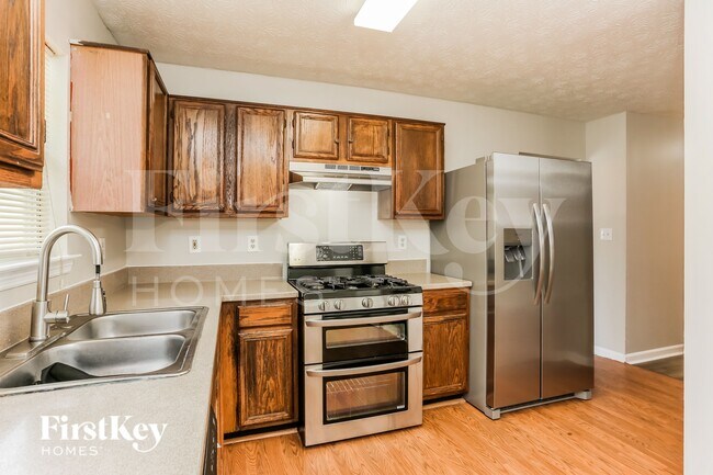 Photo - 1717 Bertram Ln SW