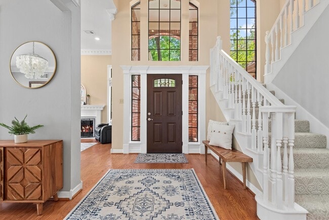 Photo - 3 Warbler Pl