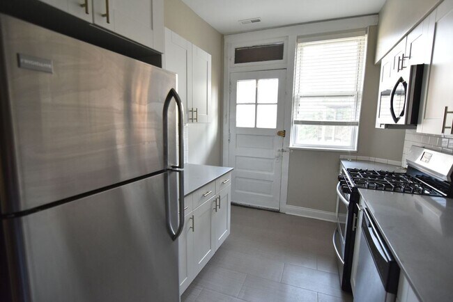 Photo - 706 W Grace St Unit GDN